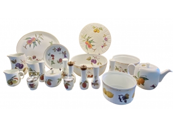 20th Century English Royal Worcester Serving Platters And More - 18 Pieces