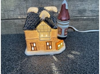 Little Xmas Village Lit House With Tower In Original Box