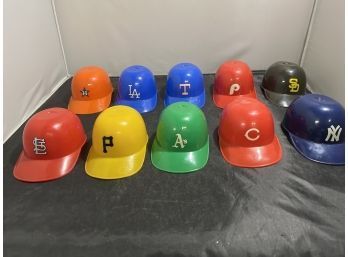 Lot Of Various Larich Small Plastic Baseball Caps Various Team Logos On Them C3
