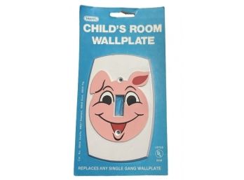 Vintage 1960s Snapit Plastic Pink Pig Single Switch Wall Plate