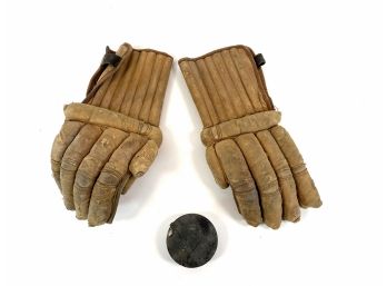 The A.E Alling Rubber Co. - Hockey Gloves And Puck
