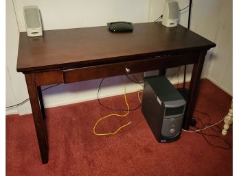 Computer Desk With Pull Out Drawer
