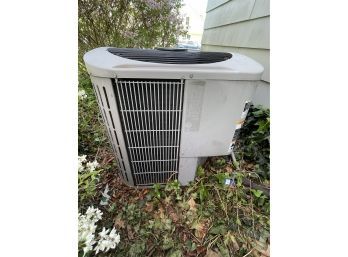 A Carrier Condensing Unit 3 Of 3