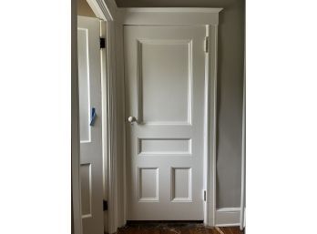 A Solid Wood 4 Panel Door 32x78 1  3/4 Thick  Includes Knob
