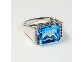 10k White Gold Blue Stone Ring With Diamonds