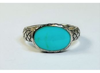 Vintage Detailed Sterling Silver Turquois Colored Stone  Ring