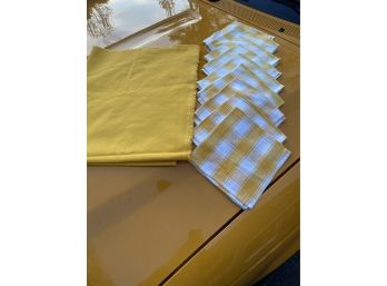 Placemats And Cloth Napkins - Yellow