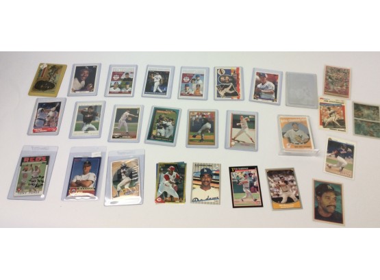 Mixed Lot Baseball Cards Joba Chamberlain Mark Prior Willie Mays Reprint (Lot26)