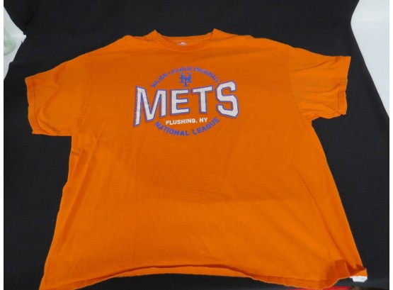 Vintage New York Mets Shea Stadium Era Men's 2XL Size Tee Shirt Traditional Orange  & Blue