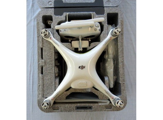 Phantom 4 Drone - Pro Pack