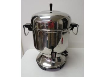 Vintage Farberware L1360 Chromed Electric Tabletop Percolator Coffee Pot - 36 Cups, Working