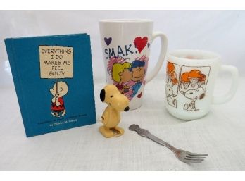 A Collection Of Peanuts Gang Items