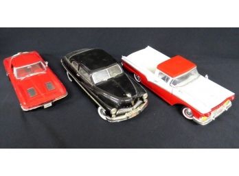 Lot Of 3 Scale Model US Classic Muscle Car/Collector Diecast Cars 1/18' Scale By Road Master & Ertl