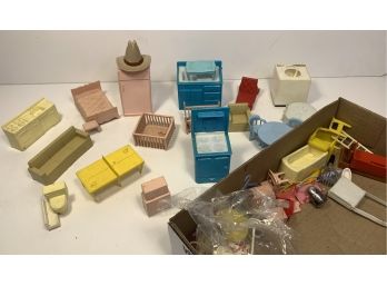 Vintage Miscellaneous Doll House Furniture