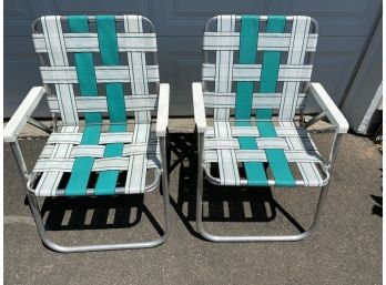 Pair Of Vintage Sunbeam Aluminum Frame Foldable Lawn Chairs In Excellent Condition.