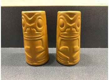 Pair Of Vintage Hawaii Tiki Shot Glasses. In Perfect Condition.