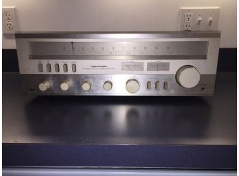 Vintage Silver Face Realistic STA-620 AM/FM Stereo Reciever. Untested. Powers Up.