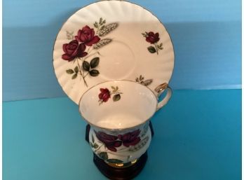 Vintage Elizabethan White Floral Ribbed Bone China TeaCup And Saucer Set