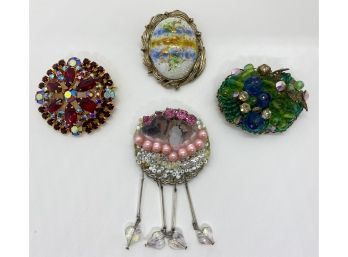 4 Vintage Brooches Pins