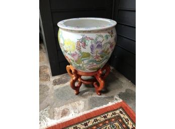 Large Asian Pot With Wood Stand