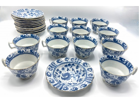 Set 12 Porcelain Tea Cups & Bowls, Japan