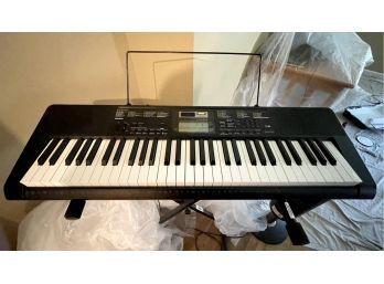 Casio CTK-2400 Music Keyboard W/ Stand 110 Song Bank - 150 Rhythms - 400 Tones - Working