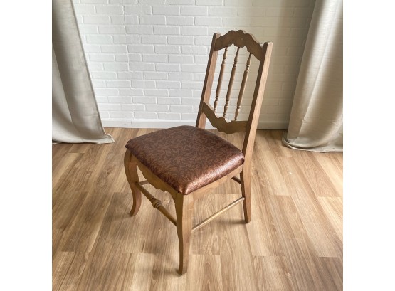 Light Oak Finish Occasional Chair With Embossed Naugahyde Leather Seat