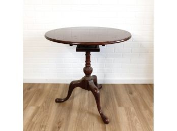 Cherry Finish Solid Hardwood Round Pedestal Table With Cabriole Legs