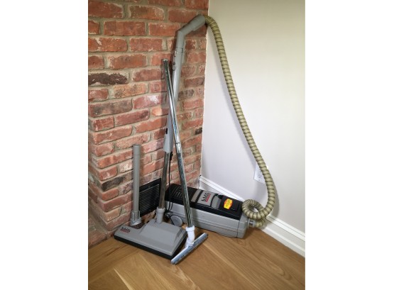 Fantastic ELECTROLUX - LUX2000 Vacuum & Attachments Plus Extra Bags - Tested Works Fine - The Workhorse !