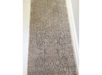 Very Nice Modern Style Runner By SAFAVIEH - Reflection Collection - Easy To Clean Synthetic - Nice !