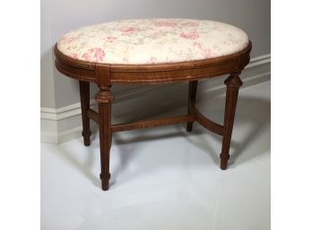 Very Nice French Style Oval Footstool / Bench - Carved Walnut With Delicate Fluted Legs - Nice Piece !