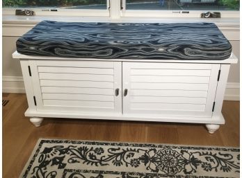 Great Foyer / Mud Room Cabinet / Bench With Cushion Could Even Be Used At The Foot Of The Bed - GREAT Piece