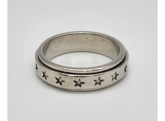 Nice Spinner Ring With Engraved Stars In Sterling