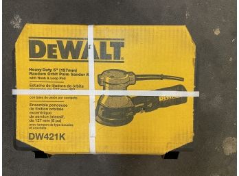 DeWalt Heavy Duty 5' Random Orbit Palm Sander Kit With Hook & Loop Pad, Model DW421K - Brand New
