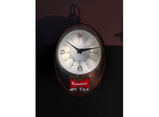 Vintage Budweiser Lighted Advertising Globe Clock