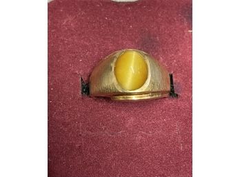 10k Gold Mans Tiger Eye Ring . Size 8 1/2 Nice Condition