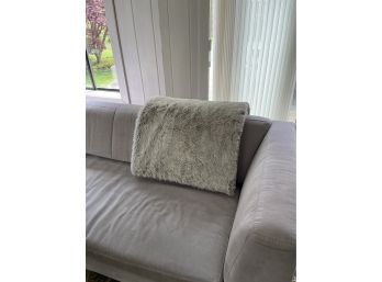 Faux Fur Throw In Gray