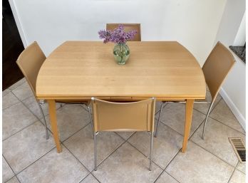 Drawleaf Extension Dining Table