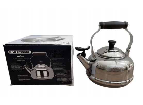 Le Creuset Whistling Stainless Tea Kettle