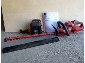 Toro Hedge Trimmer With Charger