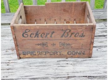 Antique Eckert Bros Brewing Bridgeport Ct Wooden Beer Bottle Crate With Original Graphics