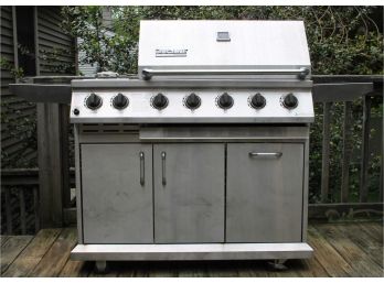 High End Ducane Five Burner Gas Grill With Side Burner, Rotisserie & Accessories