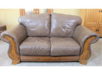 Palermo Italian Leather Loveseat With Wood Trimmed Accents