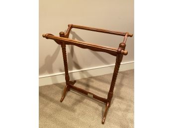 THOMAS PACCONI Classic Wood Blanket Stand