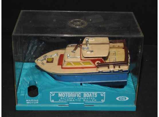 RARE 1963 Ideal Motorific Boat King Of The Sea In Original Case