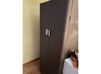 Vintage Metal Armoire/cabinet