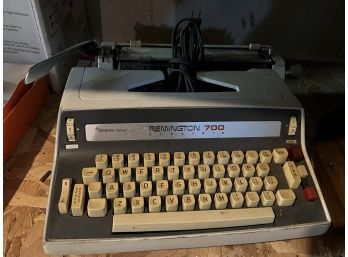 Vintage Remington 700 Electric Typewriter