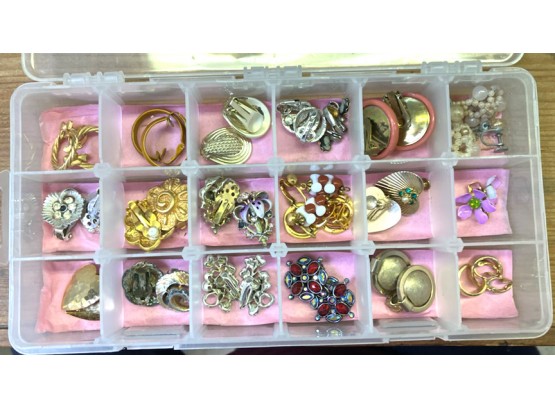 Lots Of Matched Pairs Of Earrings (21 PAIR)