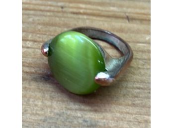 Unusual Fashion Ring With Round Green Stone, Size 8 1/4