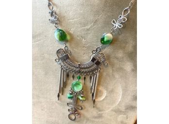 Outstanding Silver Tone Necklace, Green & White Stones